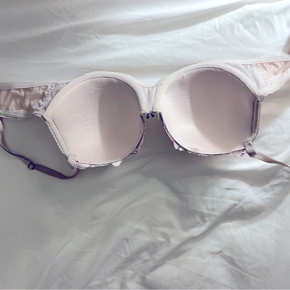 Victoria’s Secret Pink Floral Bra - Picture 4 of 5